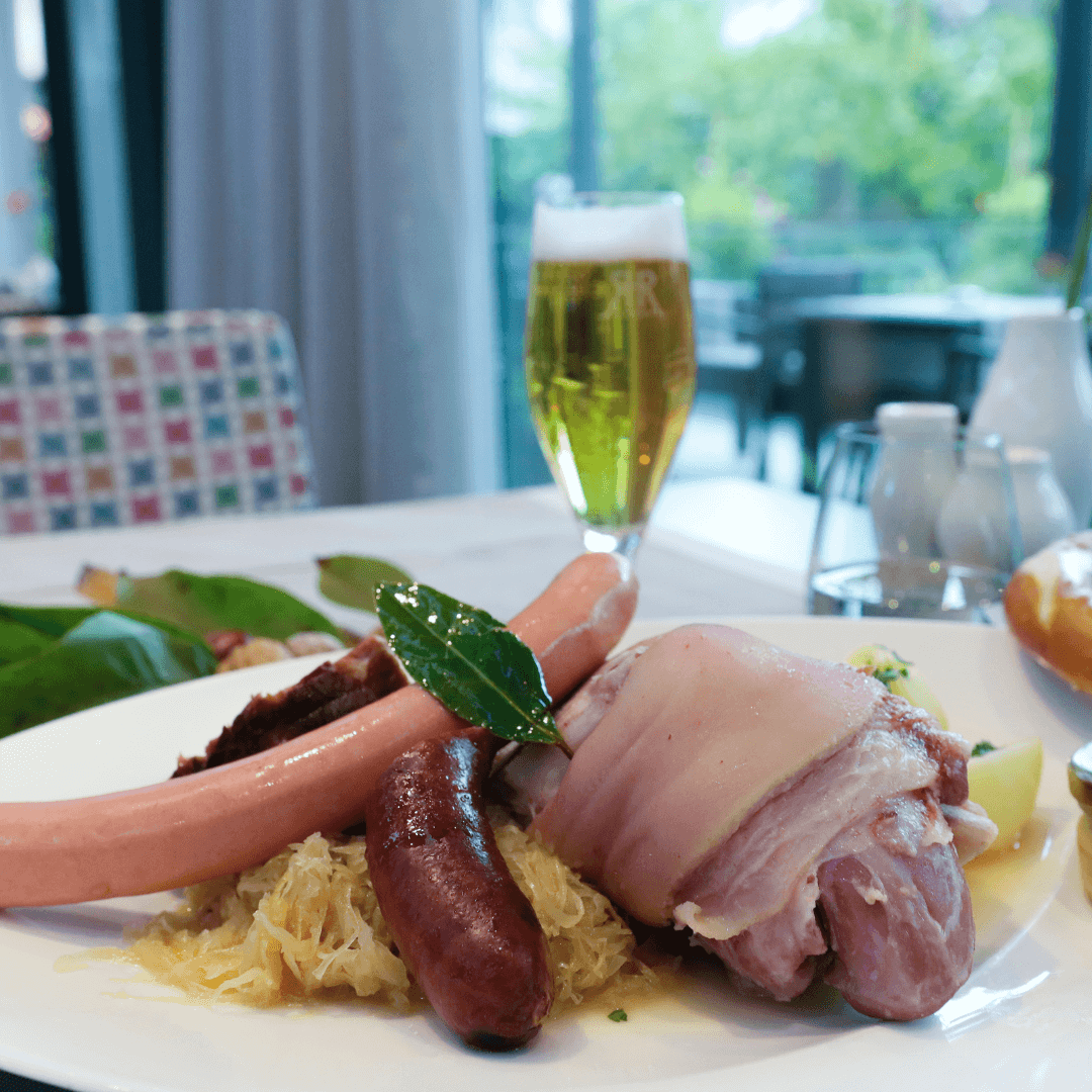 Sauerkraut Royale is back every night at the Amélys restaurant !